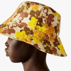NEW Zara Retro Floral Print Bucket Hat